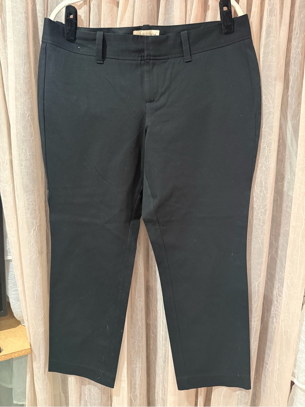 Old Navy Black Women’s Stretch Capri Dress Pants